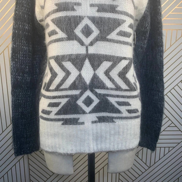 Raga Arctic Wild Tribal Pullover Sweater Grey - Picture 5 of 10